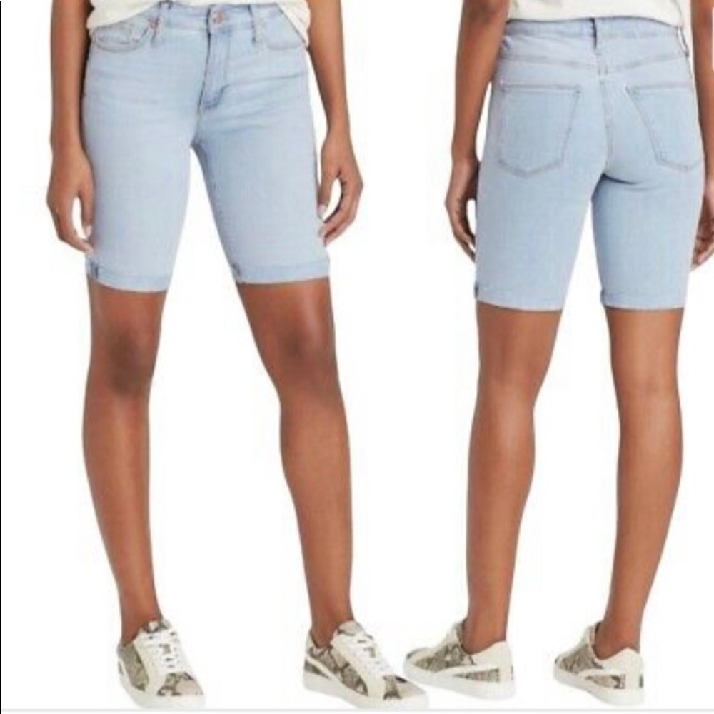 Universal Thread Bermuda Jean Shorts / NWT/ High Rise/ Size 6 - Picture 3 of 11
